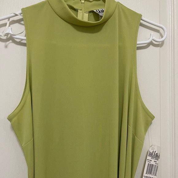 CITI DRESS - Picture 1 of 4